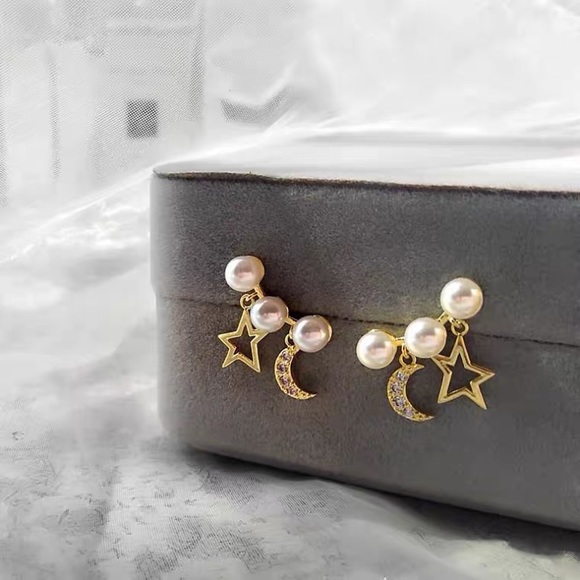 Club Boral Jewelry - Moon star earrings